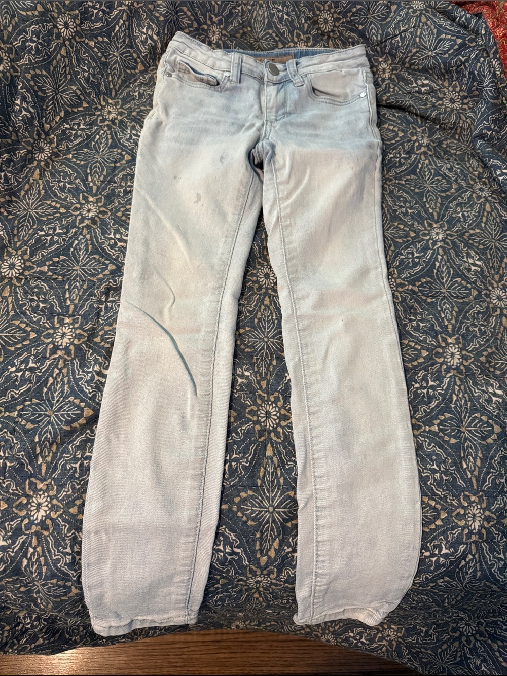 Girls - Joe’s jeans - size 8 Light Slim - Classic Everyday Fit